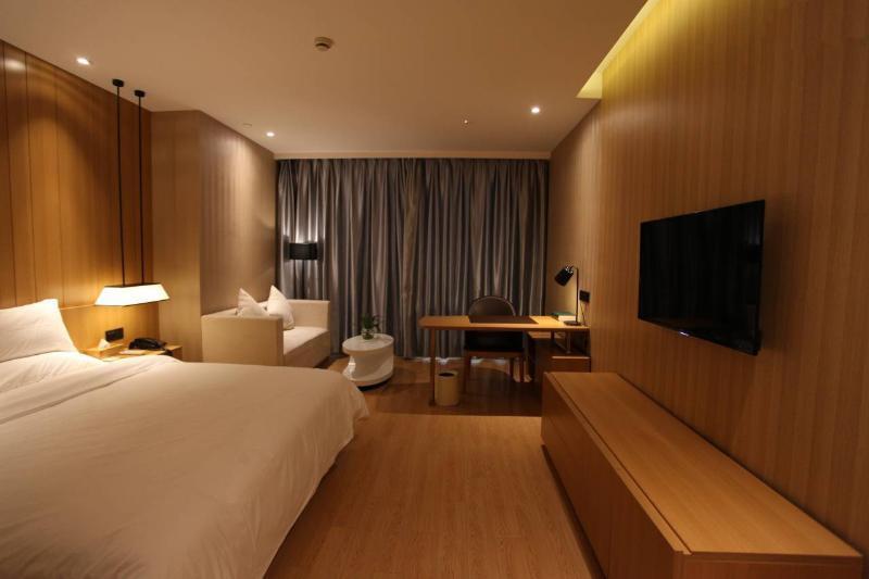 Remember Town Poly Theater Hotel 3*